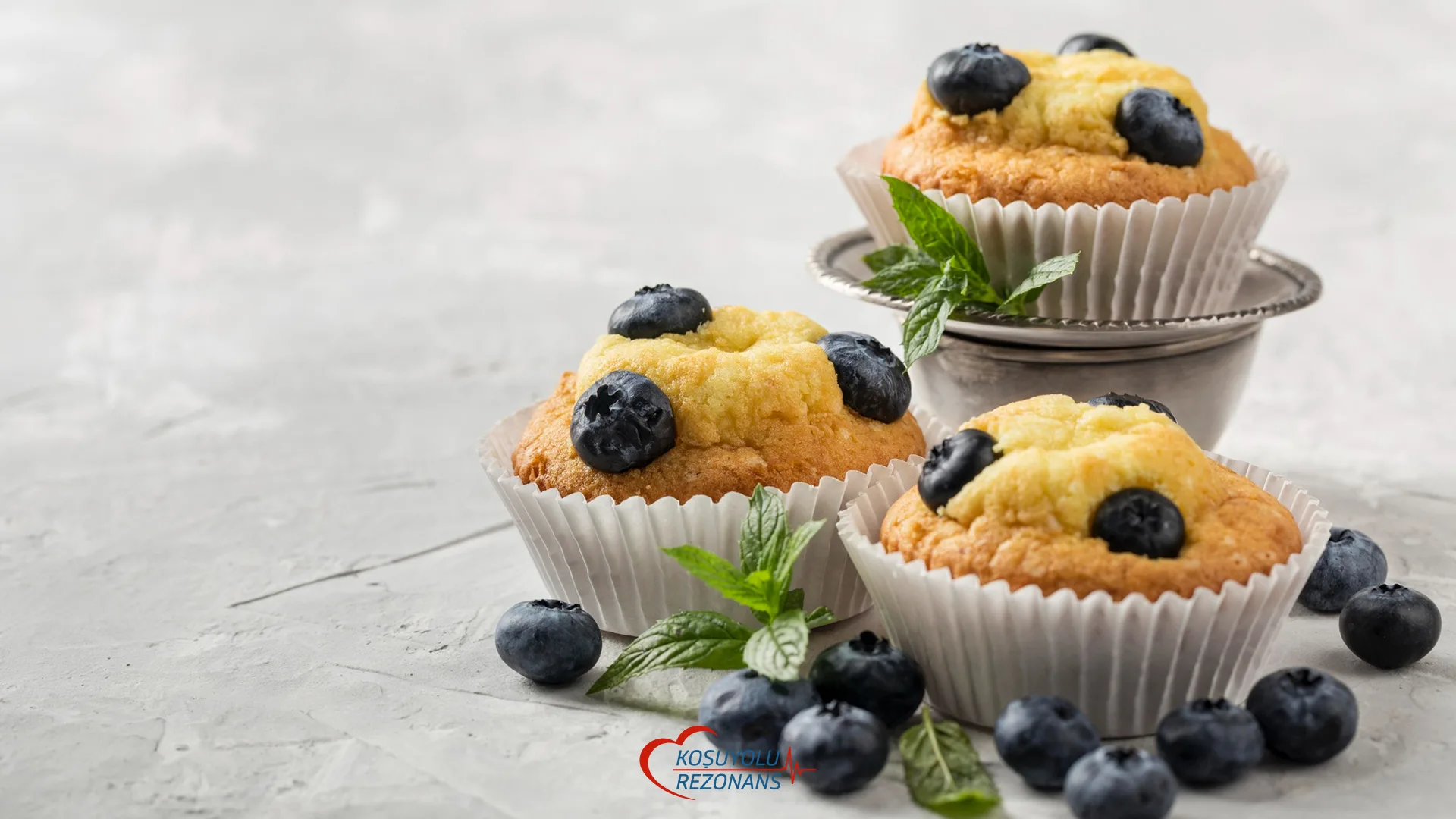 Glutensiz Yaban Mersinli Muffin Tarifi